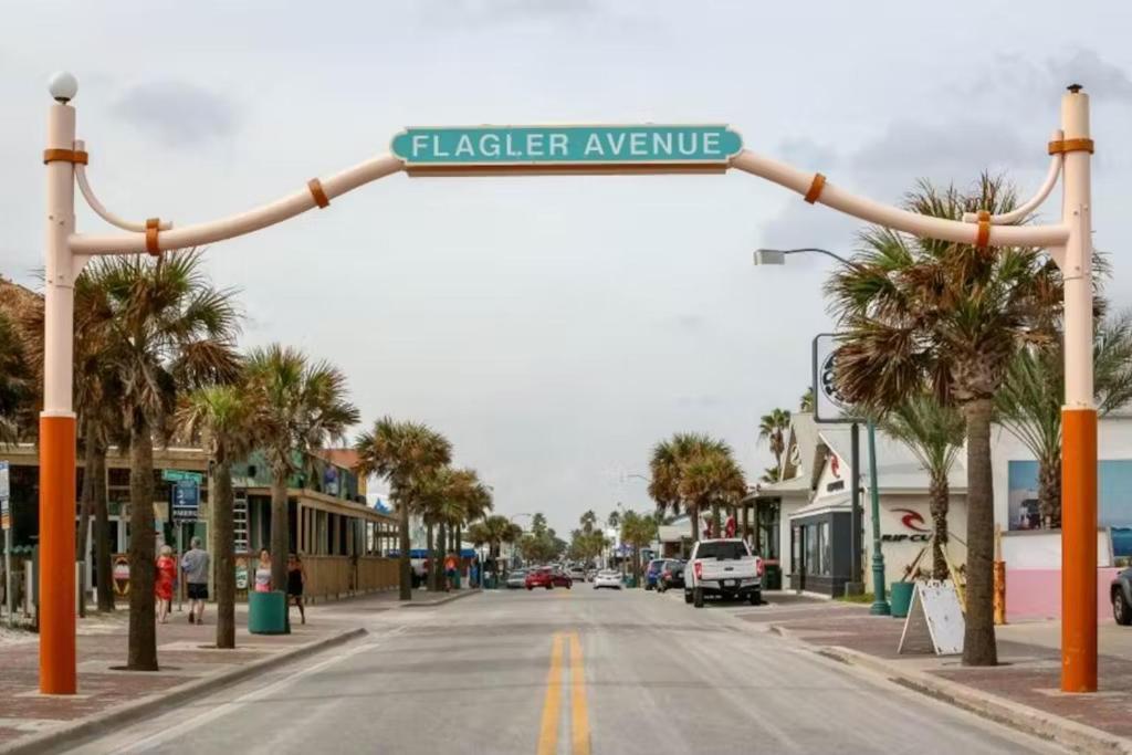 뉴스머나비치 Oceanfront Balcony, Pool, Bbq, Steps To Flagler Ave 빌라 외부 사진